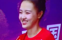 乐鱼体育官方网站-中国女排技术犯规送分，苏炳添主帅怒摔战术板！